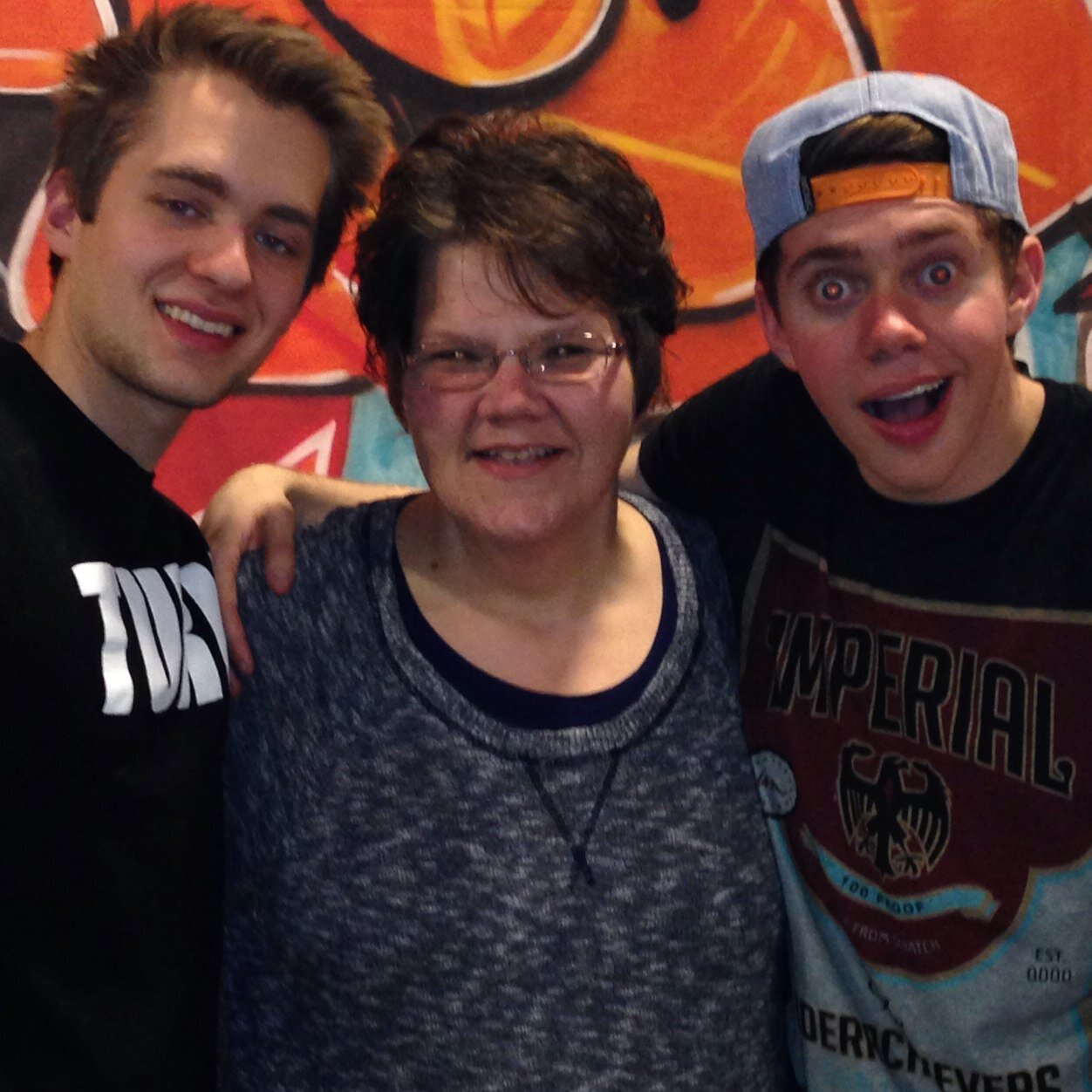 @Trippyjonah's fan mom