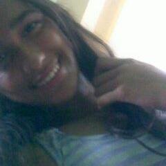 me encantan las matematicas, sonreirle a la vida disfrutarla :* chavista