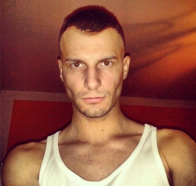 Adriev_P's profile picture. Niepoprawny optimista.