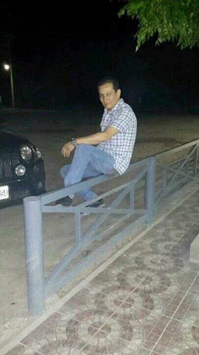 soy un hombre,y amo estar enamorado,soy un rromantico de la mujer,que es lo mas bello,divino,encantador,imponente,y apacionado,que DIOS,creo.....