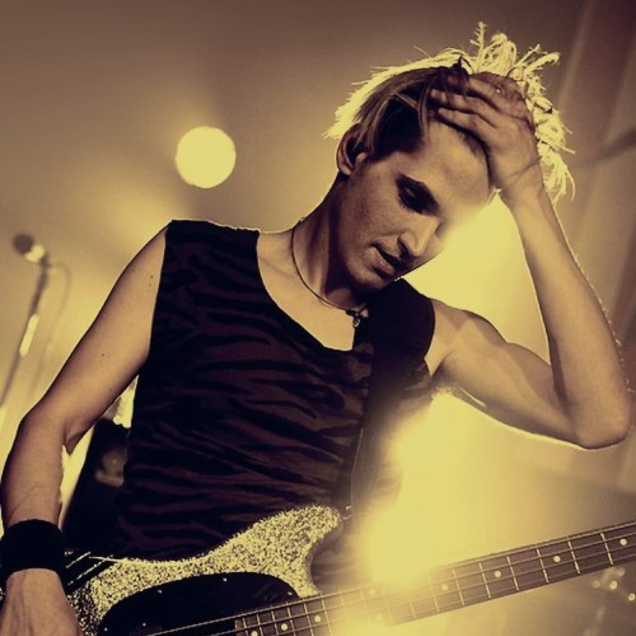 MCR_Mikey's profile picture. ~Mikey Way~ ~EX My Chemical Romance Bass Player~ Younger Brother of Gerard Way, know him? |There are goats chasing me. [Parody]