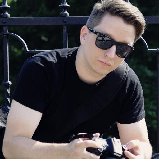 Marketing specialist. Making things happen fast and not so dirty. Design | Photography | Videography | Marketing.