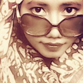 ღ I'm just an ordinary girl .A quite emotional girl, can be happy & suddenly feel sad and cry .Just wanna say, ღ Peace Out Nina ღ  ✌
