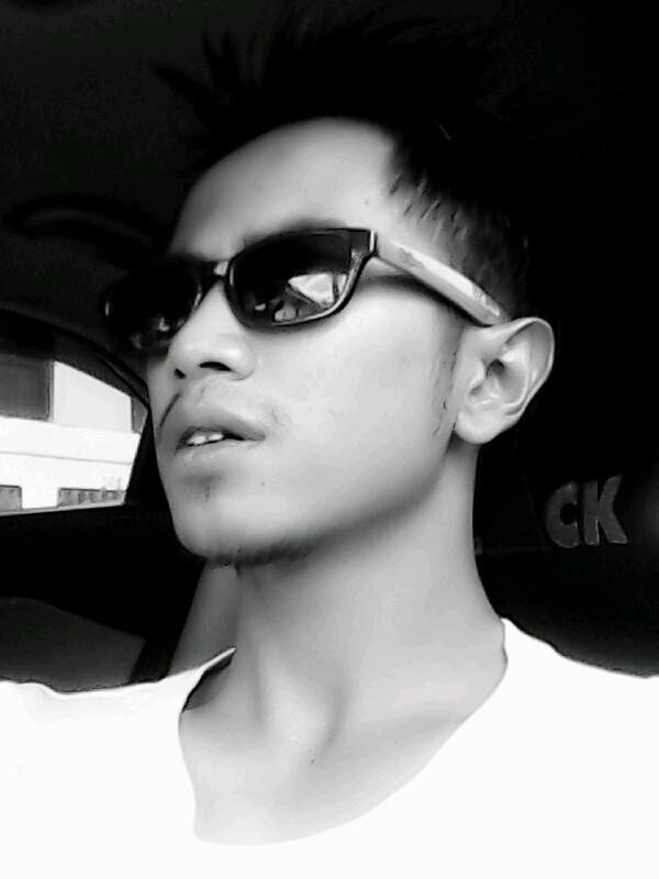 pentoelll's profile picture. Bukan shakespeare ataupun romeo yang mempunyai kata terindah untuk diucap....