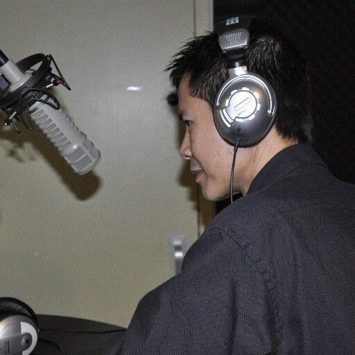 Ottawa's weekly Vietnamese language community radio show - Chương trình phát thanh tiếng Việt, thứ Bảy 17g30, 93.1 CKCU-FM. Hẹn gặp các bạn.