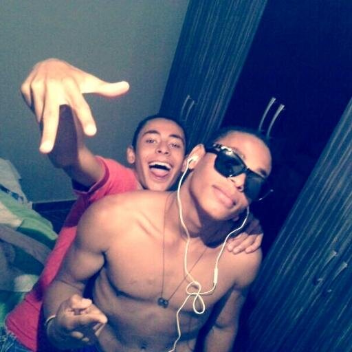 Deixe O Seu Sorriso Mudar O Mundo,Mas Numca Deixe O Mundo Mudar O Seu Sorriso. s2