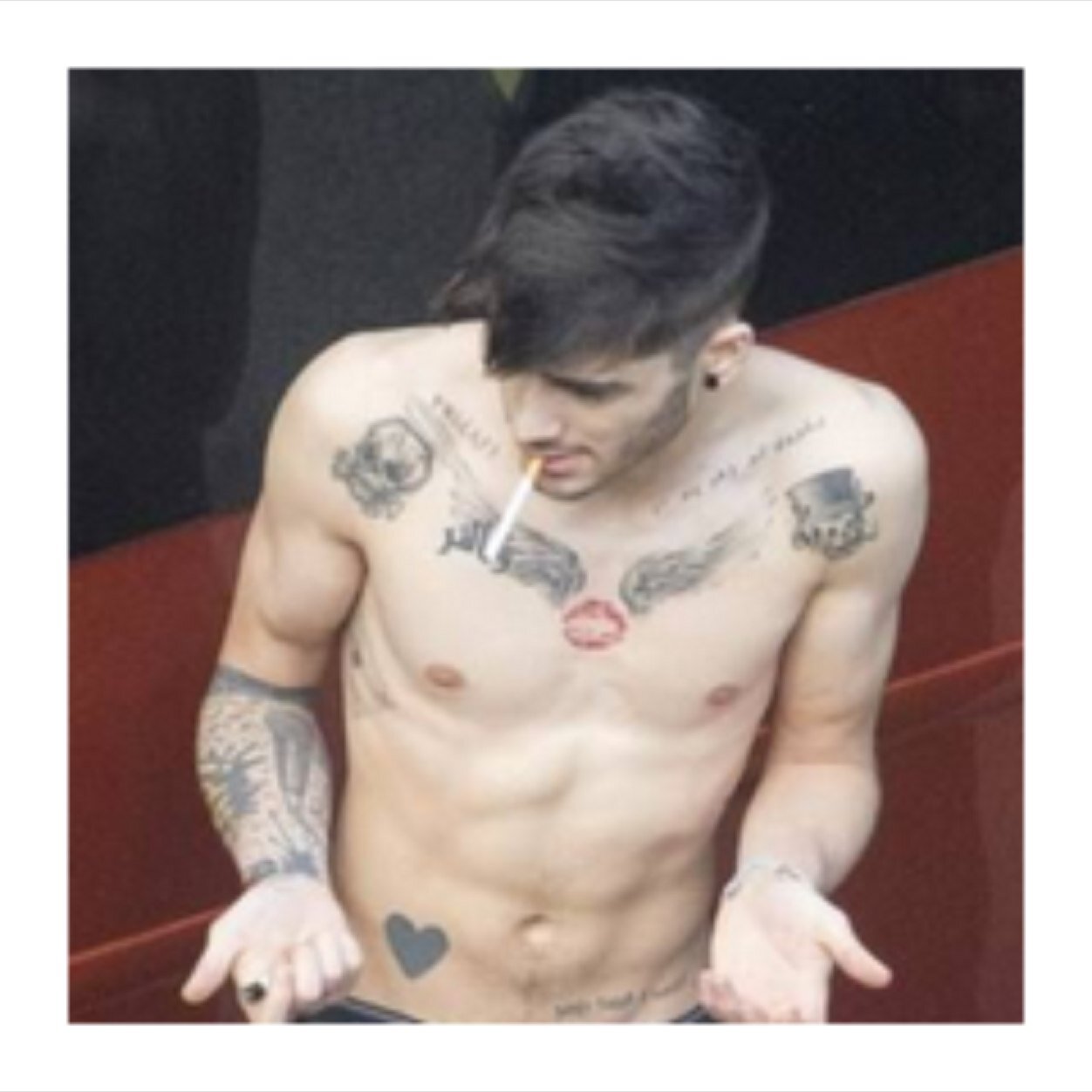 just a rich guy with nothing but fake friends. [zayn jawaad malik; 21; single; bisex.]