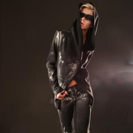 QONfashion's profile picture. Conceptual fashion, art and crafts made in italy.