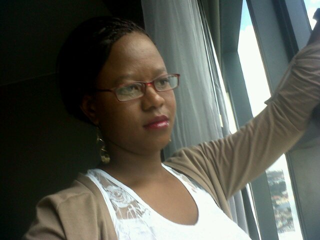 tsholoshasha's profile picture. 