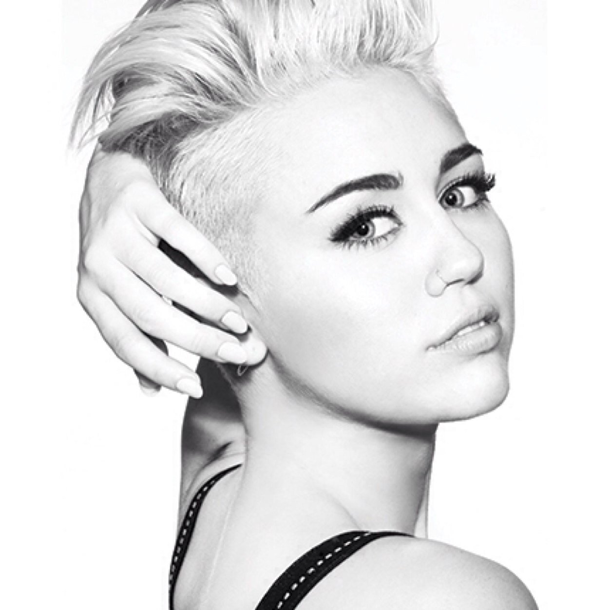 Mileyfan500's profile picture. Hi everyone im mileys biggest fan i really want to meet her please follow i love miley. Please @mileycyrus follow us