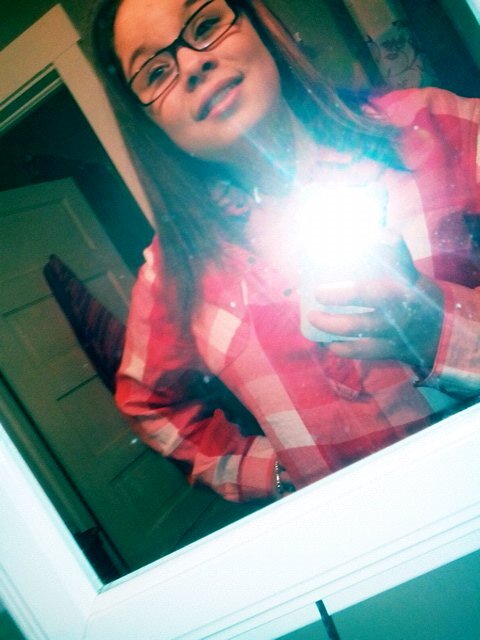 my favorite color is purple and if you follow me and ill follow you and um wiz kalifa is amazing And I live music it is my soul :)