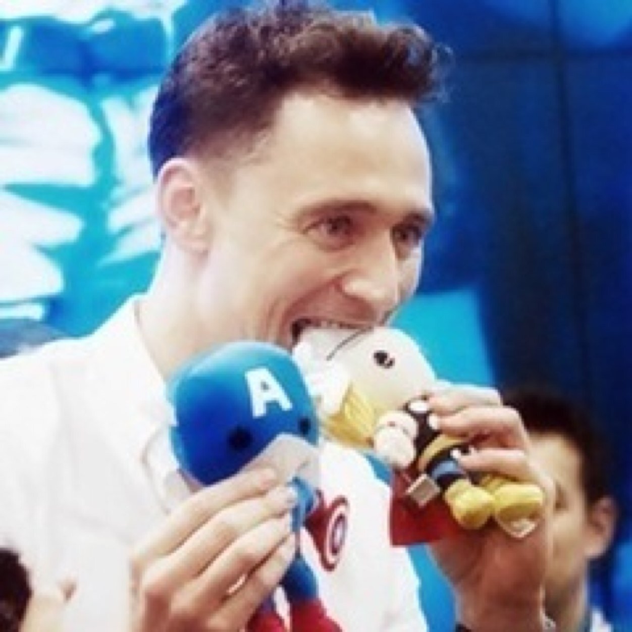 benhiddleston's profile picture. follow @sherIockian