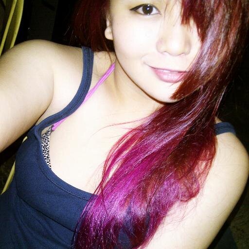 A simple girl  ♥
Ask me || http://t.co/3ni54X4kqj || https://t.co/UNbzuD4v9V
 Asian | Female | Young | Single ♥