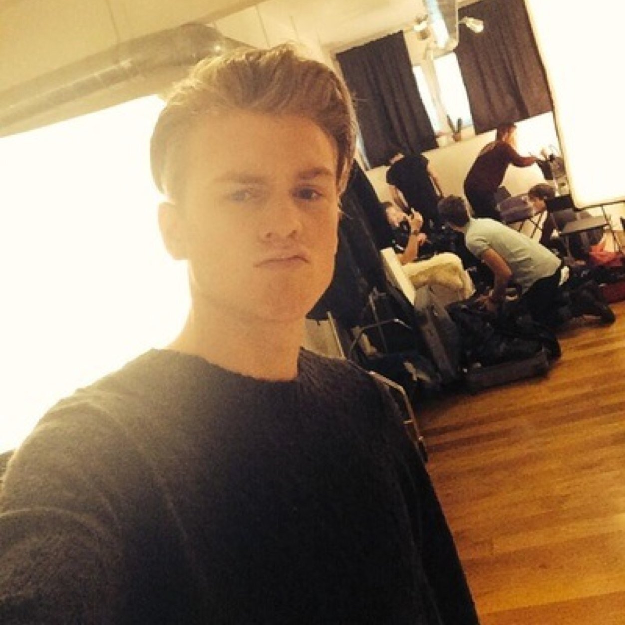 Follow @cliiffordssmile for this follow yay bye :)