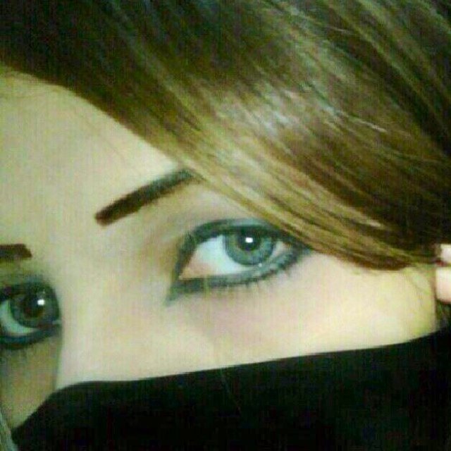 fhfty22's profile picture. 