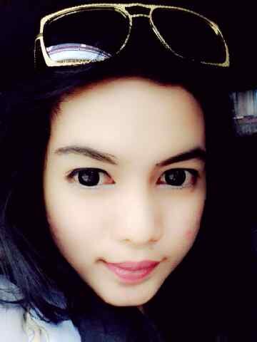 Pecinta red ♥ mypath;midha shesa