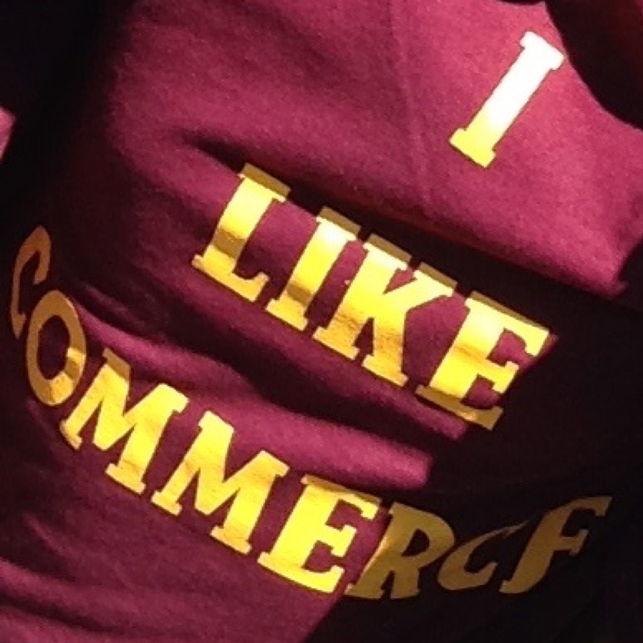 Queen's Commerce Class of 2017. Account is run by former Year President @bvyas95 and current Year President @steevevakees. #COMM17 @QSB @QueensU