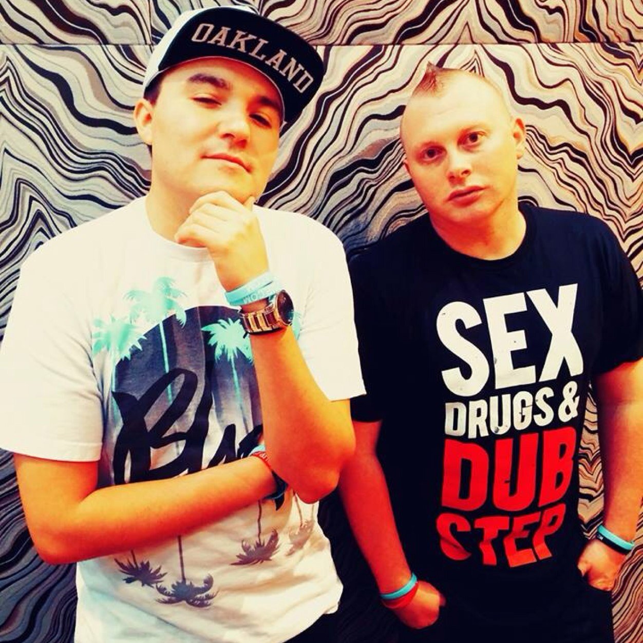 Hip Hop duo from Las Vegas. #HipHop #rap #LasVegas #music #lasvegashiphop #passedup 
http://t.co/kZNIdH2LYh