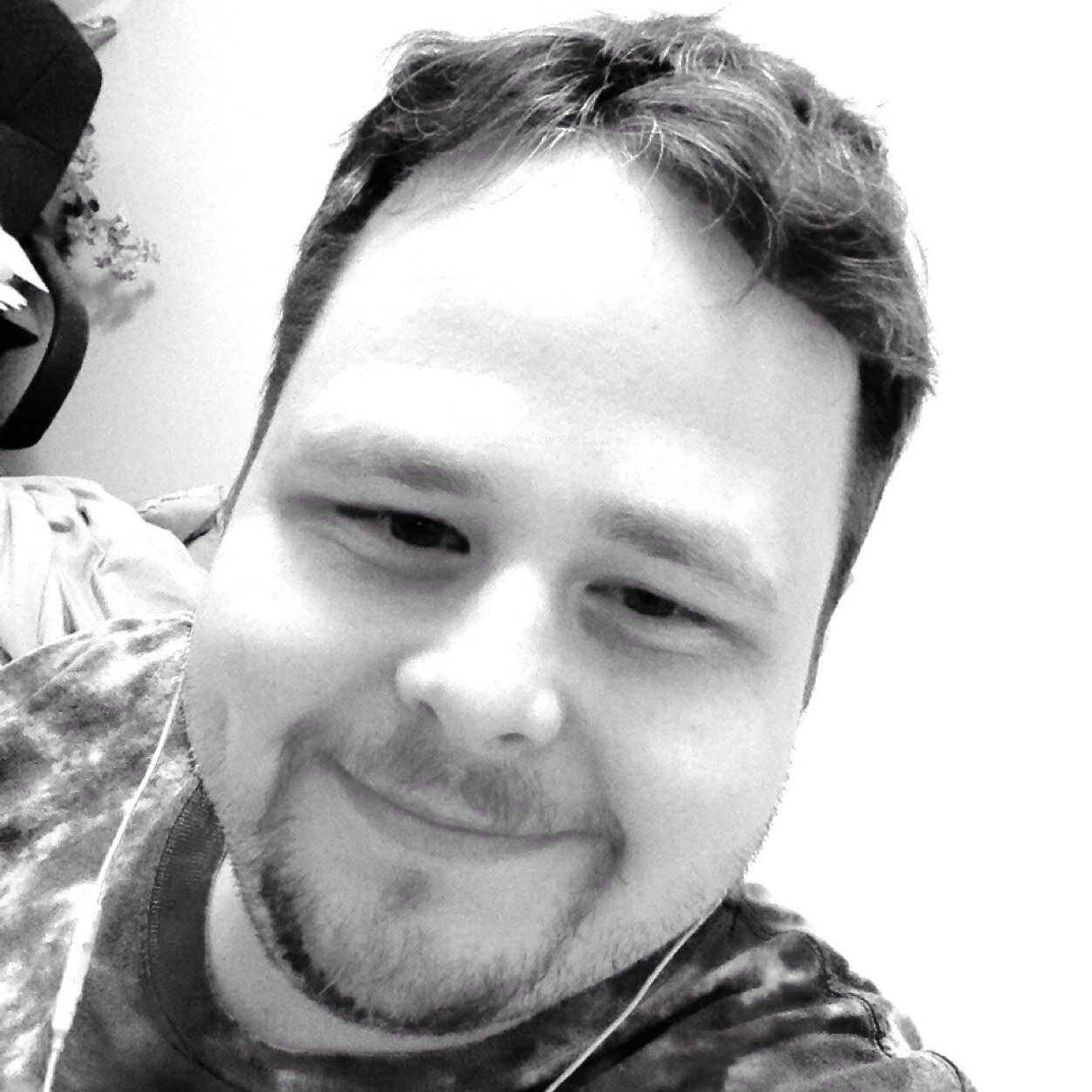 Tennessee born and raised. I play video games and I play a lot. I love to read and I am an aspiring author.