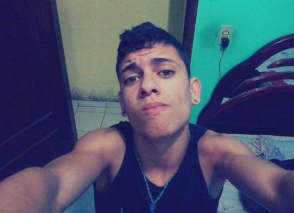 Seja feliz foda o Restto --