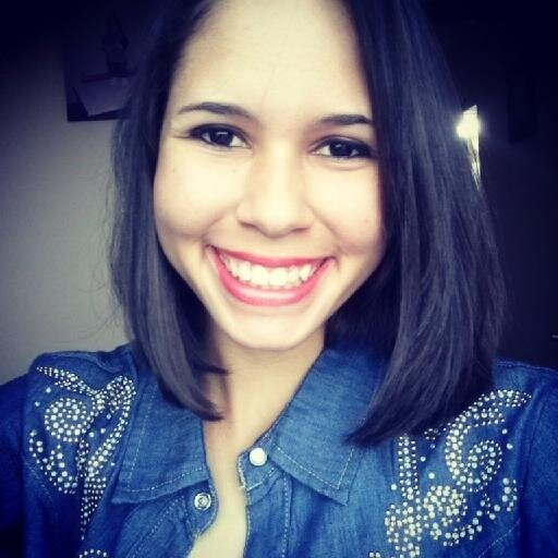 Eu sou apenas uma garota, tentando achar um lugar
nesse mundo (...) Talvez eu seja apenas uma garota com uma missão,
mas eu estou pronta pra voar.