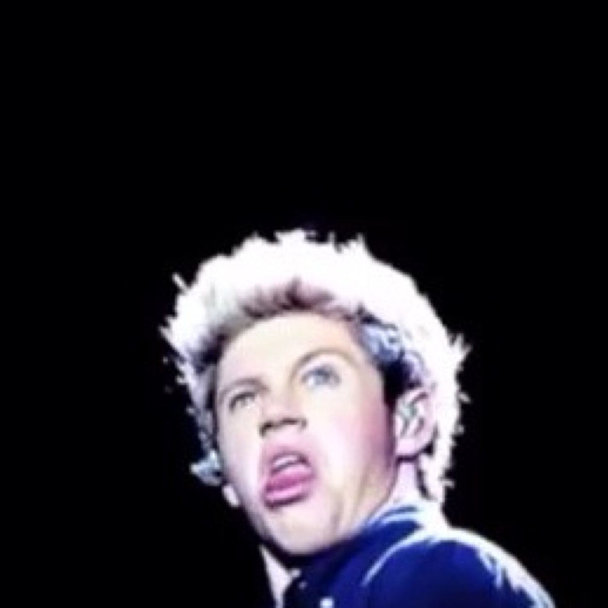 Niall horan will follow you one day dont give up babe xx 

Please follow my main ? @arizonialluke xx