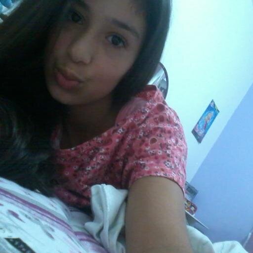 sou directioner gosto de sair com minhas amigas