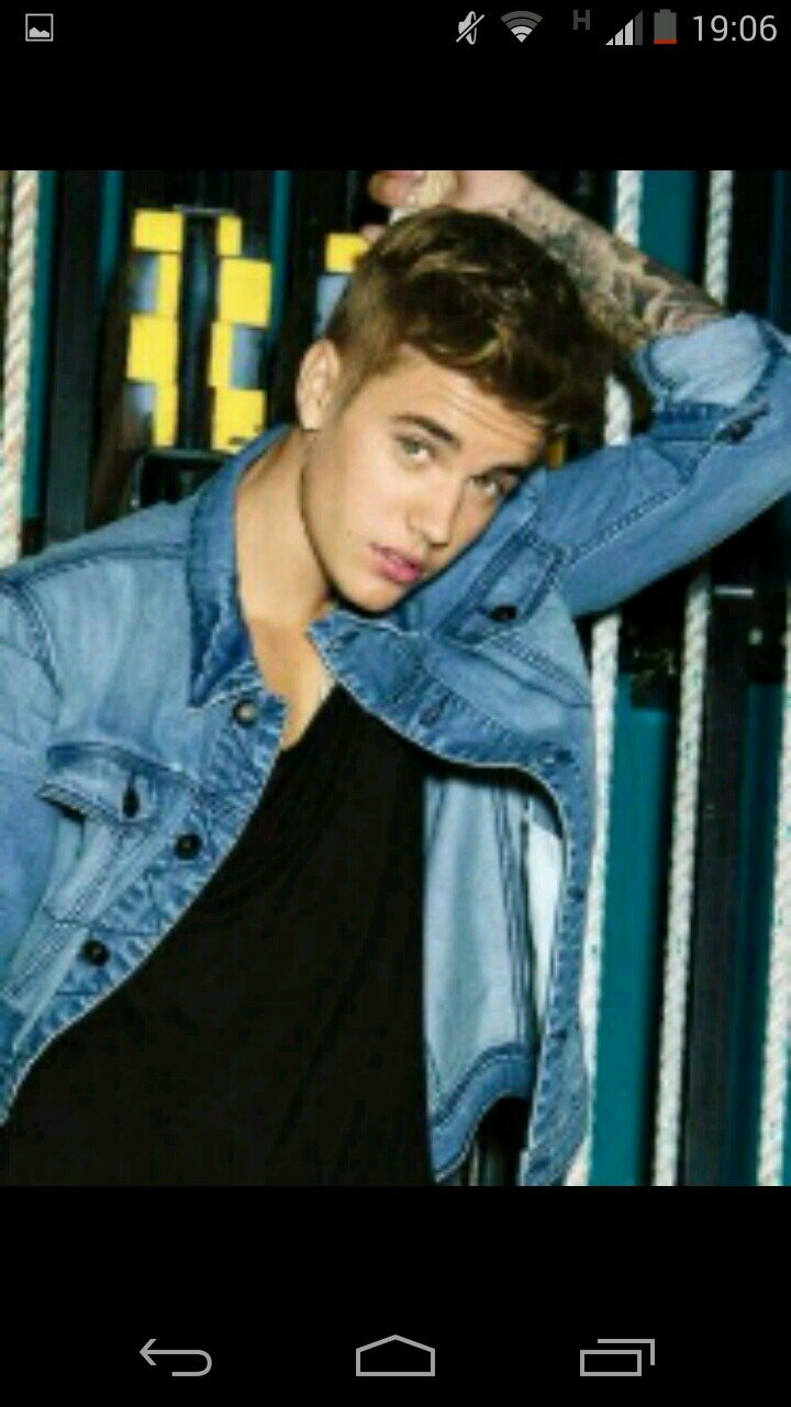 eu to recomeçando pq fui suspensa no fc p 1d e p justin e eu peço p q retribua no @sonharcomfly , obg anjo , se puder pedir p sdv ajuda obg amore