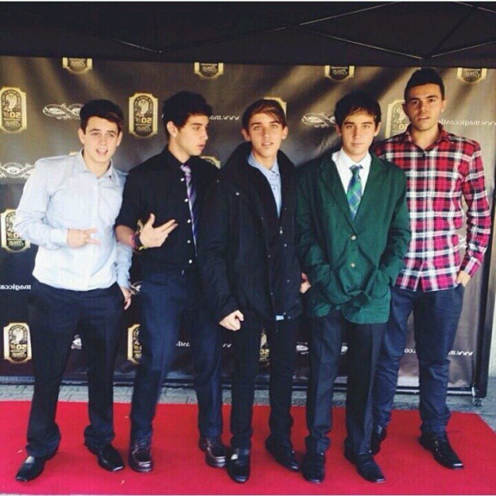 Jaiswife01's profile picture. 1/5 Thank you so much James ♥♥♥ 12/2/13