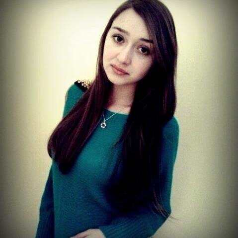 Mirela72100480's profile picture. Mirela Simion