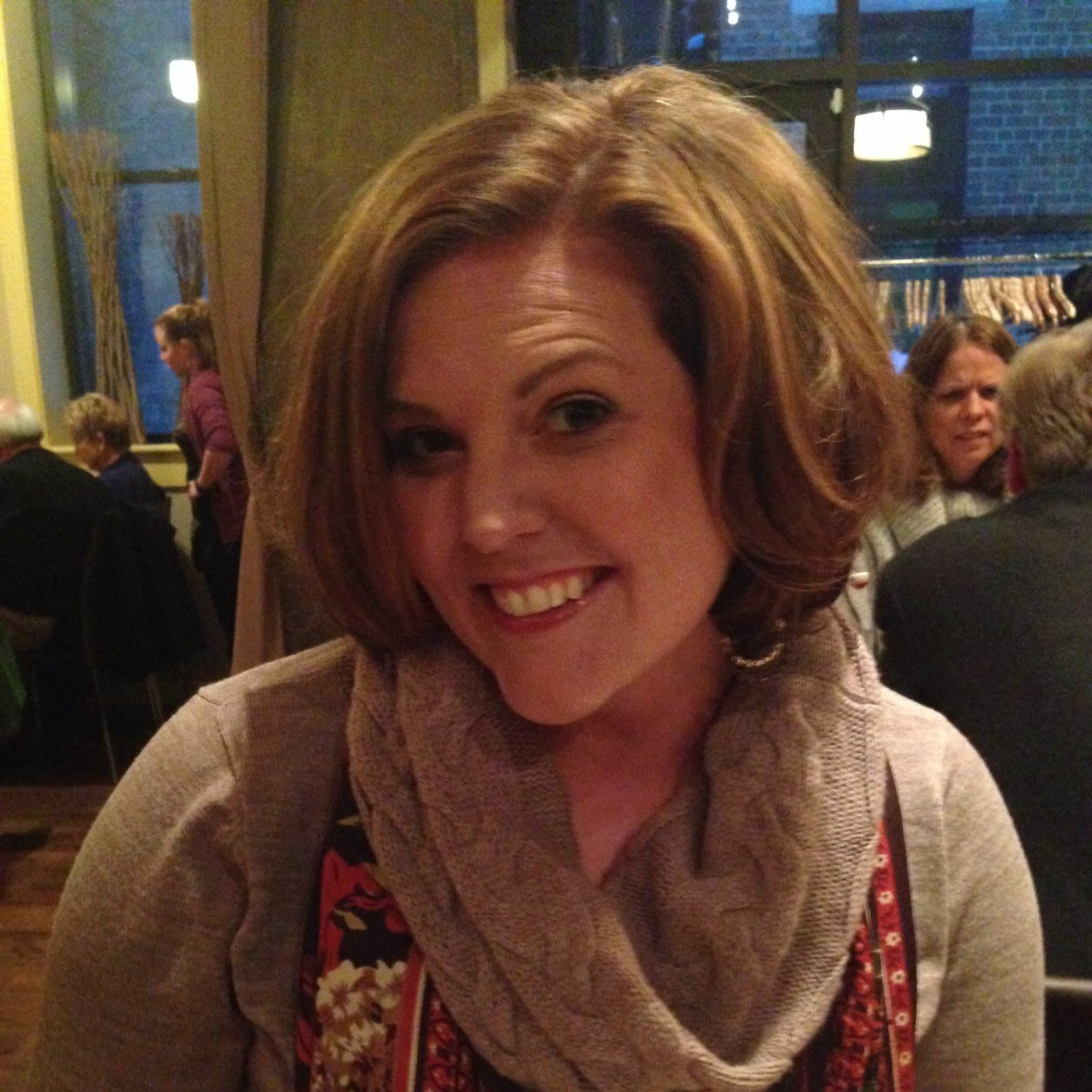 EPA employee*Communication Instructor* Cincinnati native*Theatre enthusiast*Reds Fan!* Supporter of Sustainable Living