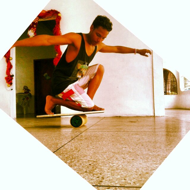 wilfredojfl's profile picture. Amo los deportes extremos , me gusta el chocolate y las fiestas :3