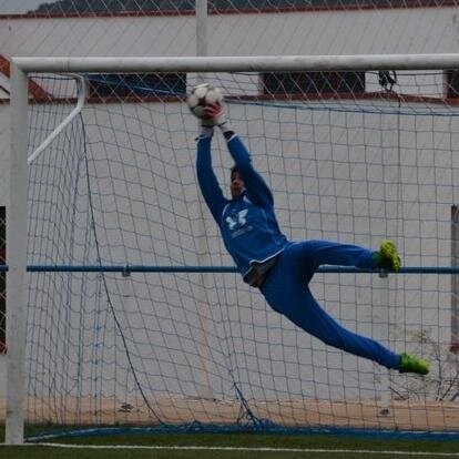Doy gracias al dios que fuere por mi alma inconquistable. Almadén. portero de fútbol.
