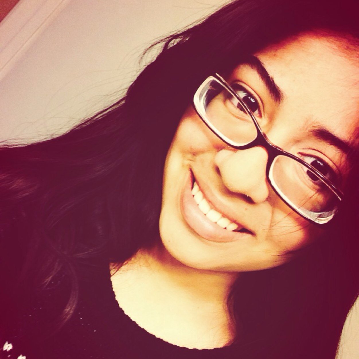 I'm Ali. 17. young lady. Mexican girl that can't speak spanish. Follow.xx •One Direction •TheVamps •Hunter Hayes •Tupac ~Kingsley~