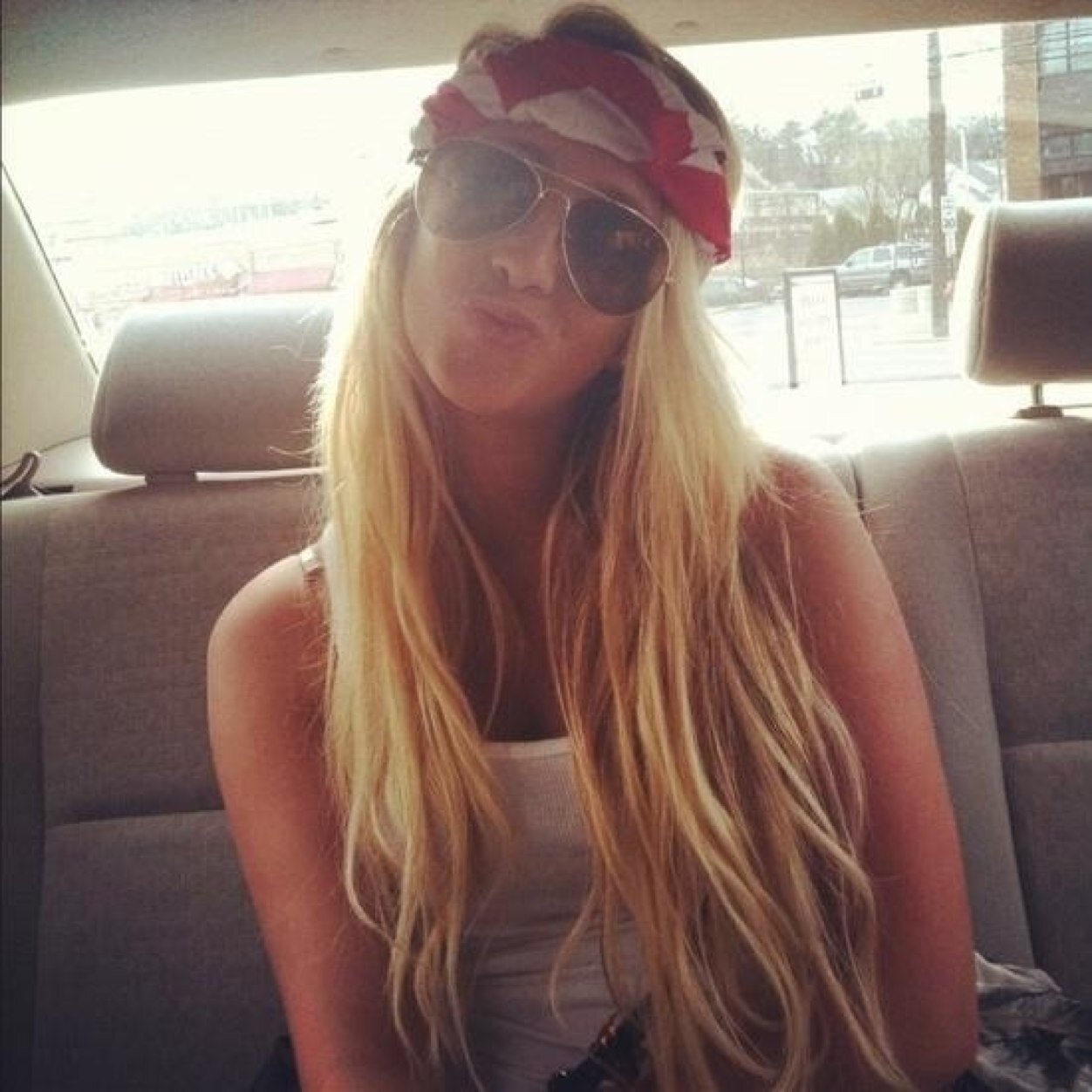Instagram: girly_white_girl