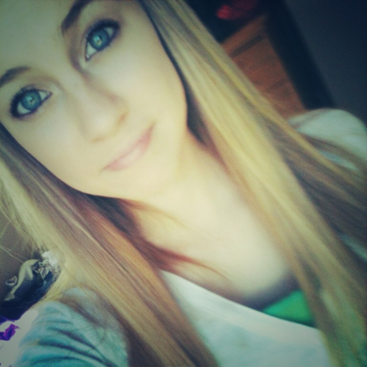 IG: Angie.Boo13 Be True To Yourself And You'll Always Find What Your Looking For! *Blonde~Blue Eyes~15