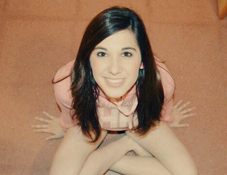 Más bonita que ninguna, ponía a la peña de pie... ELLAS las mejores :) chiquis