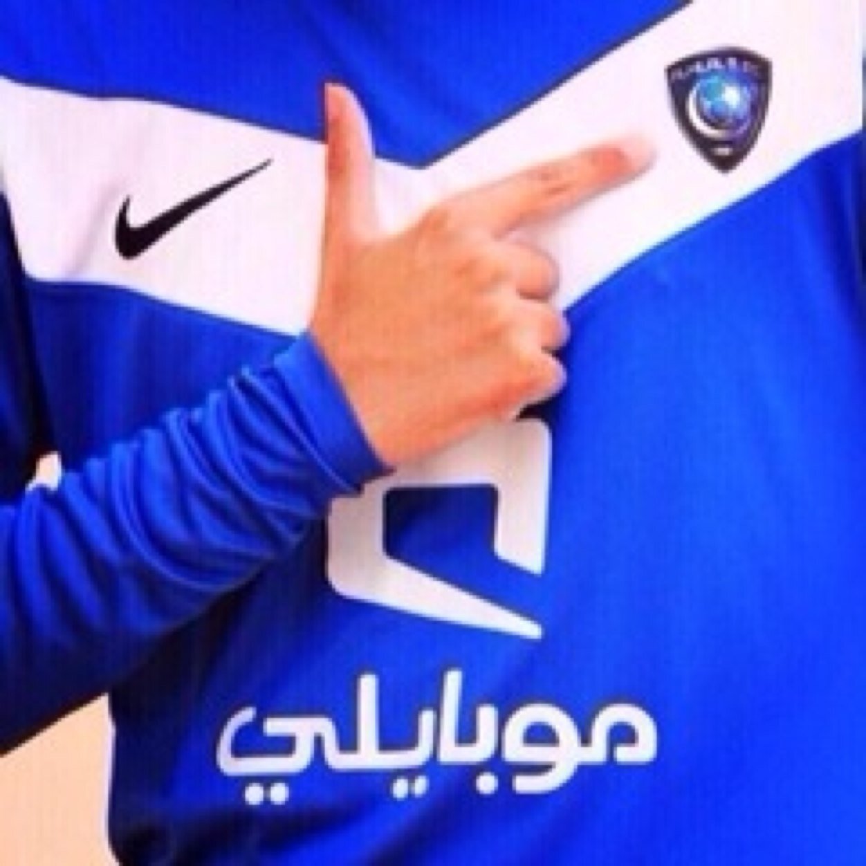 انسان بسيطً..تقريباً مزاجي احب الوناسه احب الخير للناس..دوماً وأبداً. اعشق الهلال ..والله يكتب اللي في خير..تابعني اتابعكً. ﺂ̷ﺂلـٌمَدْيِنًہ ﺂﻟﻣ̝نۆړُھَہ