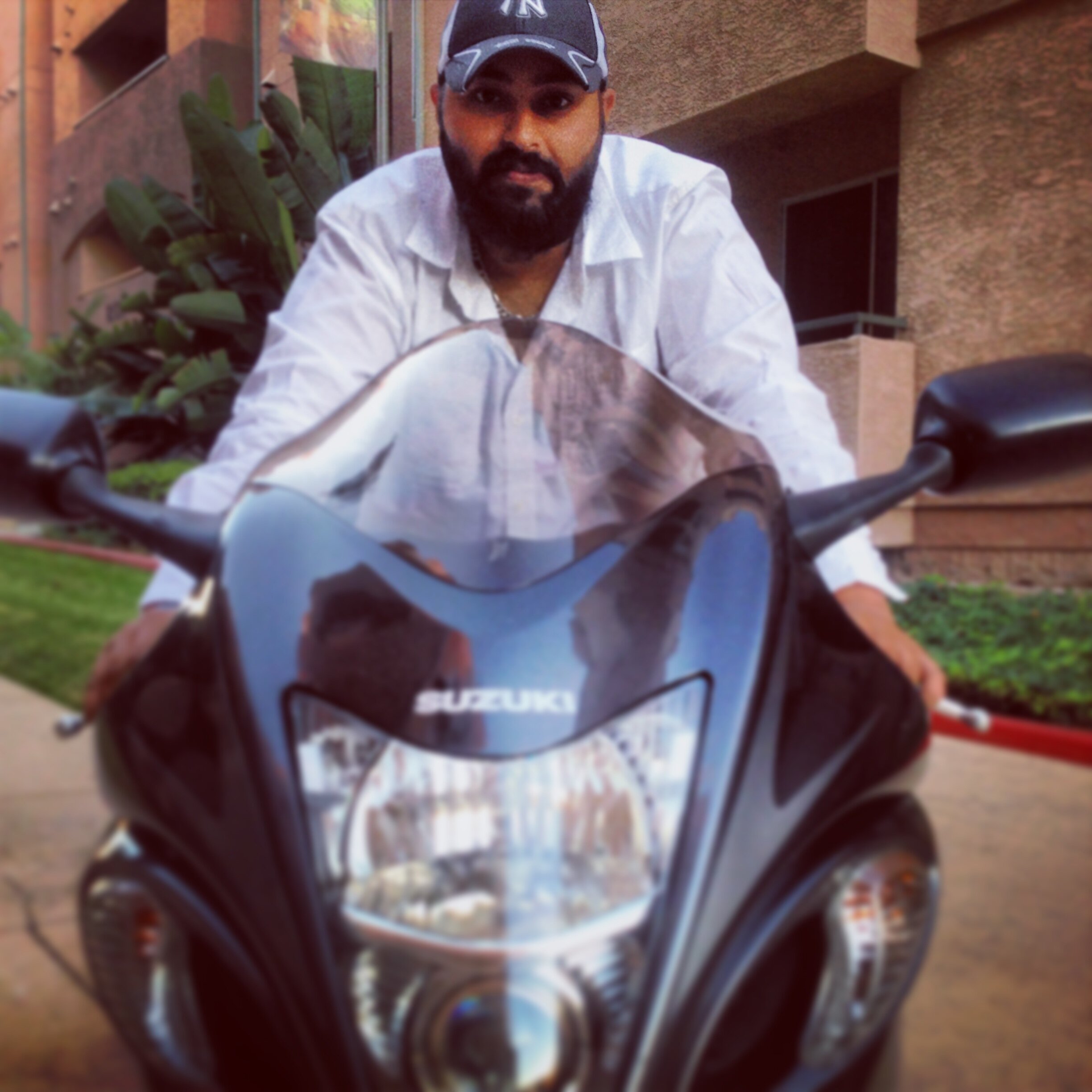 FW Developer working on LTE with intel in SD, California. Fun loving n chillaxed person. love to ride cool bikes and awesome cars. love 2 live life 2 d fullest!