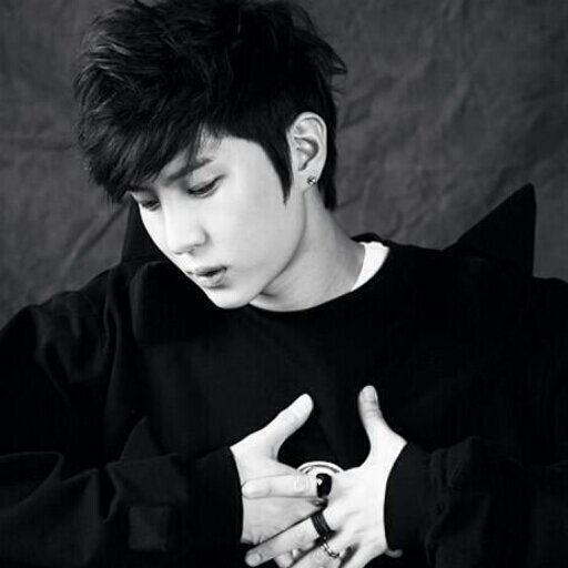 [@crotclosed]