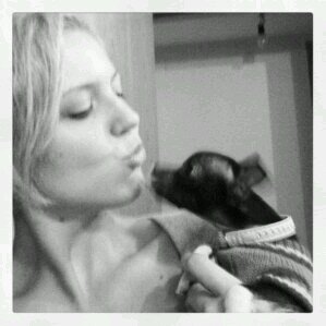 DianeDevila's profile picture. ...Hasta los más bellos castillos de arena son arrastrados por el mar...