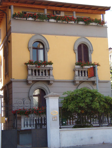 BBMILANO's profile picture. L'ospite è un gioiello posato sul cuscino dell'ospitalità....