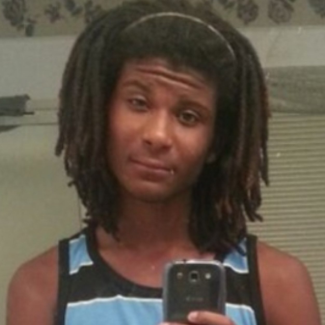 On my personal account I couldnt subtweet cause bitches so this account is just what is realllly going through my head ;)
