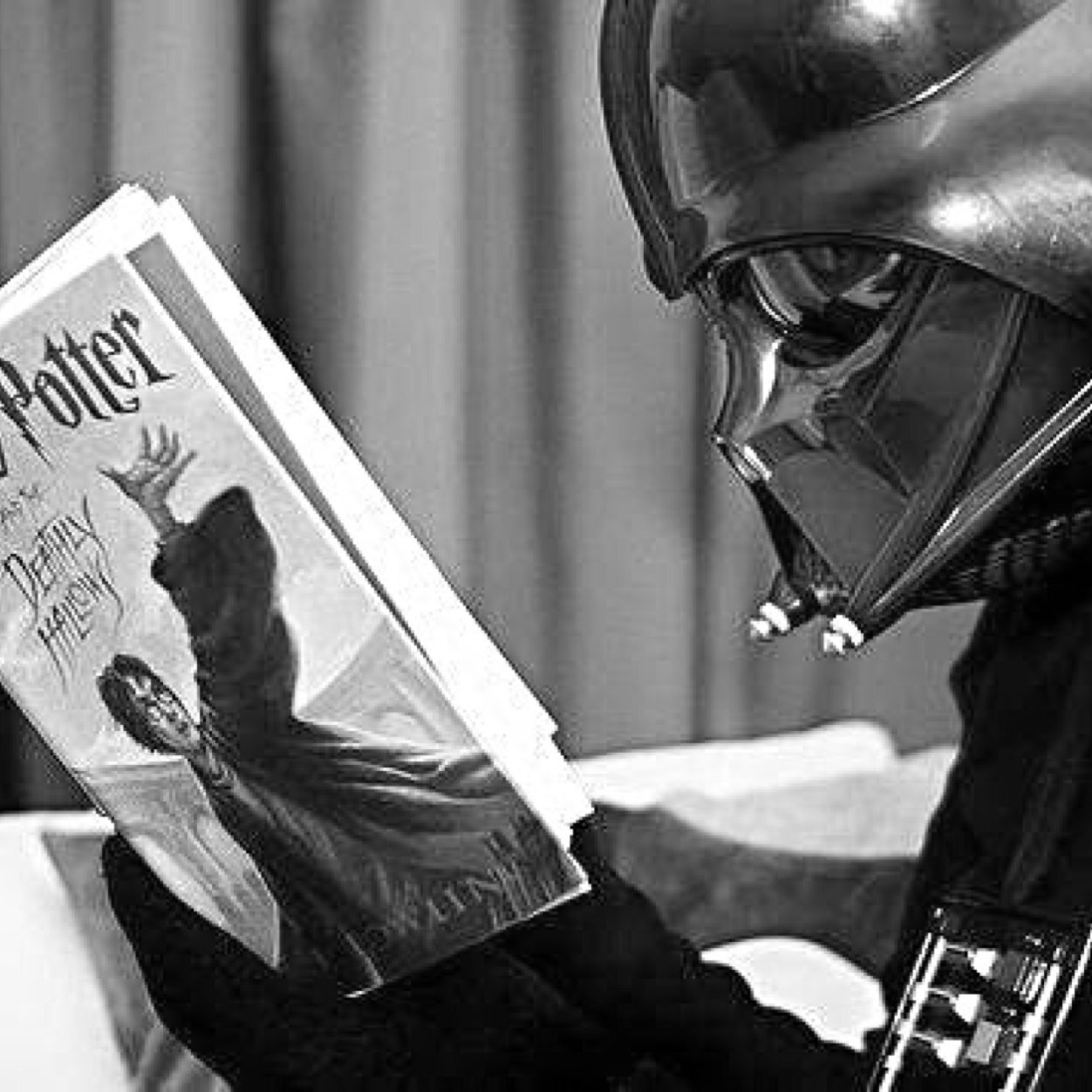 Tocaviolines y enseñaniños... Star Wars es la clave. Me gusta escuchar a Yoda. Cuando conduzco canto. Cazador de bicho.