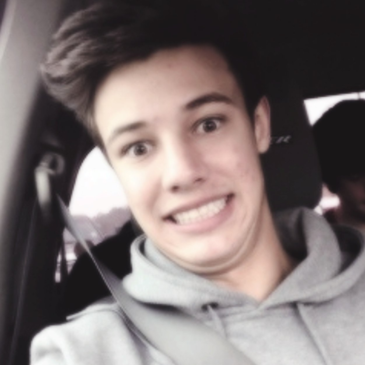 i guess cameron dallas makes me wet my pants idk