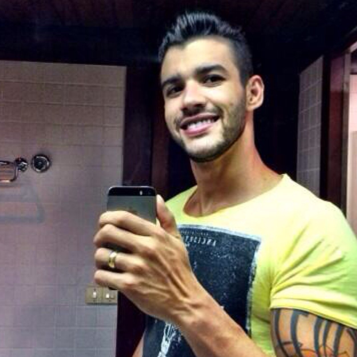 Antes você sonhava, hoje é o meu sonho e assim como você, não vou desistir. @Gusttavo_lima ♥