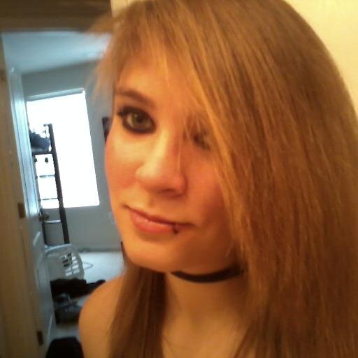 emobitchluvzu's profile picture. I am Rachael, I am 18