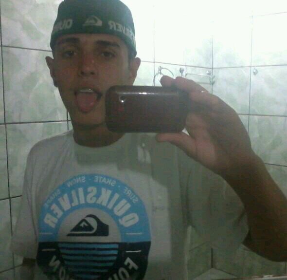 Dizem que não rezo pelas almas dos meus inimigos. É mentira, rezo sim para que queimem no fogo do inferno