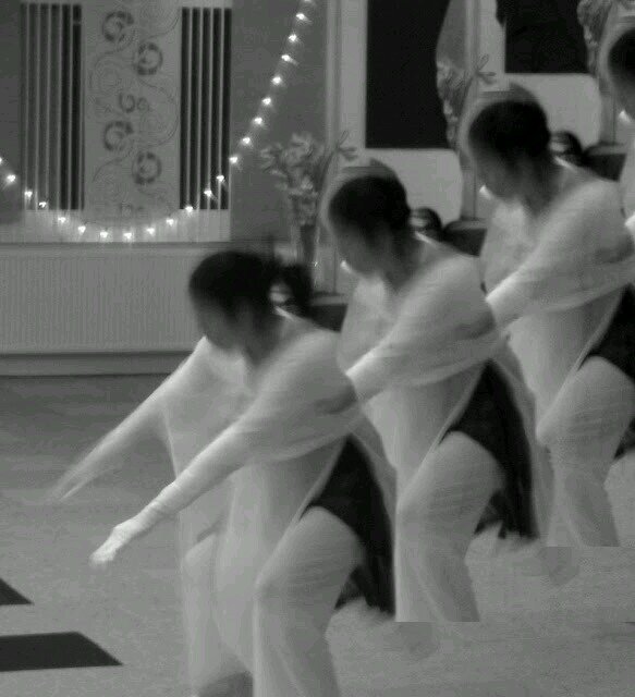 lessofme2009's profile picture. instagram: @MOREOFYOU2014
Love my Lord more than anything&Dogs