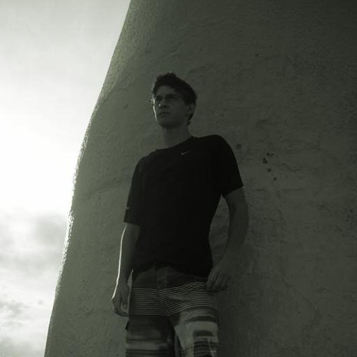 andresmas97's profile picture. 16. Me gusta el voley y  metallica.